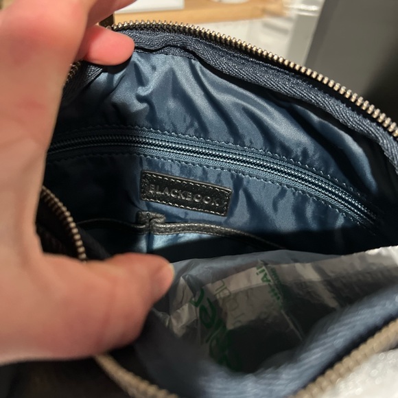 BUGATTI Horizon 2 NWT Blackbook pebble-Grain Leather Crossbody Bag - Picture 10 of 10